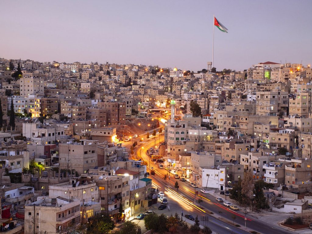 “الأعلى للسكان: الأخطاء البشرية وراء 97 من الحوادث المرورية”