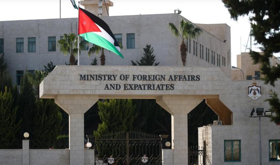 الأردن يرحب بإعلان الرئيس الأميركي رفع العقوبات عن سوريا