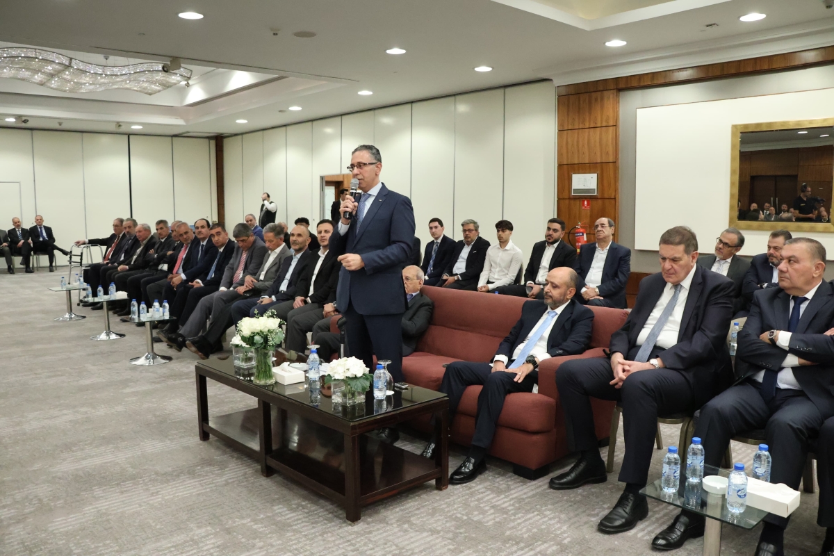 آل يعيش وكنعان مصاهرة ونسب... الوزير يعرب القضاة طلب والشيخ مجحم الخريشا أعطى (صور)