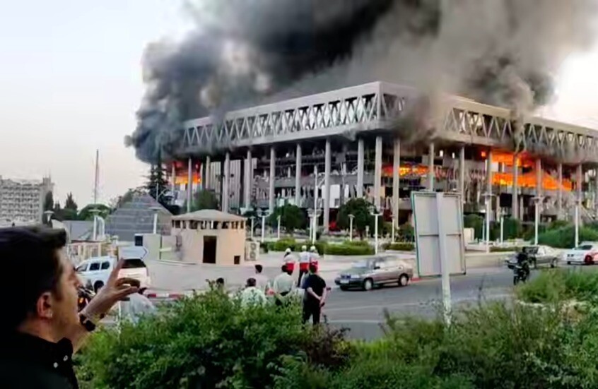 إيران تطلب إخلاء القناتين 12 و 14 الإسرائيليتين تمهيدا لقصفهما ردا على استهداف التلفزيون الإيراني