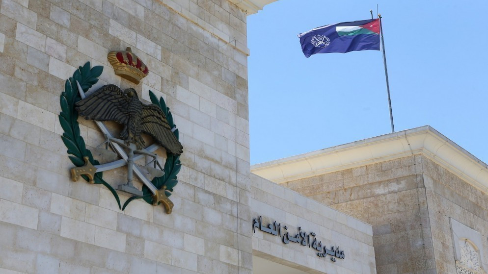 القبض على شخص قام بإطلاق النار ومارس التشحيط بشكل استعراضي