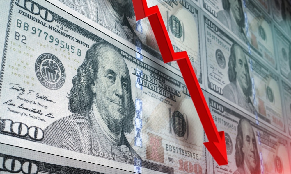 توقعات خفض الفائدة تعمّق خسائر الدولار