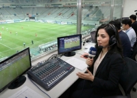 من هنّ النساء اللواتي غيّرن قواعد اللعبة في مجال التعليق الرياضي؟