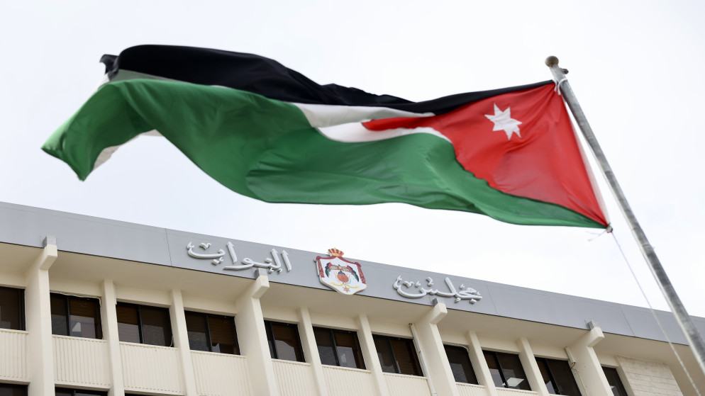 القانونية النيابية: إلغاء جميع الاستثناءات في معدل قانون المعاملات الإلكترونية