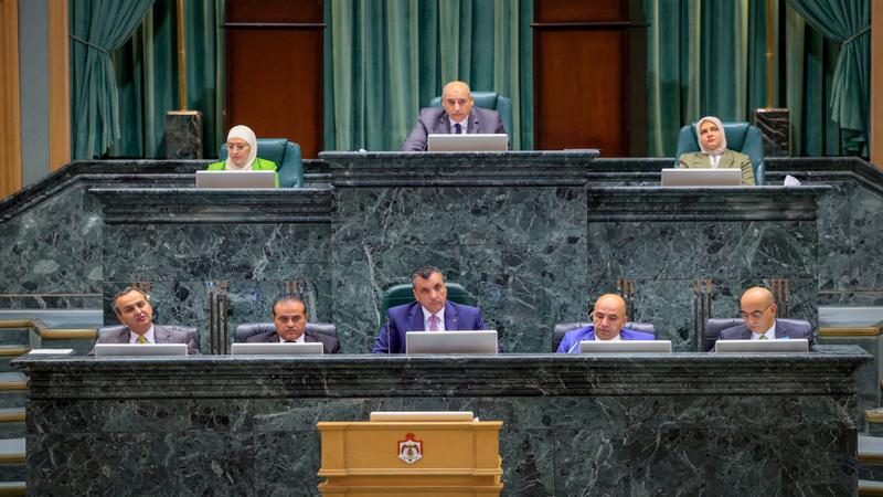 النواب يقر مشروع قانون معدل للمعاملات الإلكترونية لسنة 2025