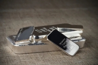 اشتراطات صينية ترفع أسعار الفضة إلى مستوى قياسي