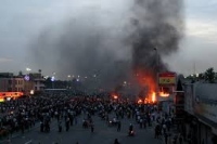 التلفزيون الإيراني يكسر صمته: “عملاء إرهابيون” تابعون لأمريكا وإسرائيل أشعلوا الحرائق