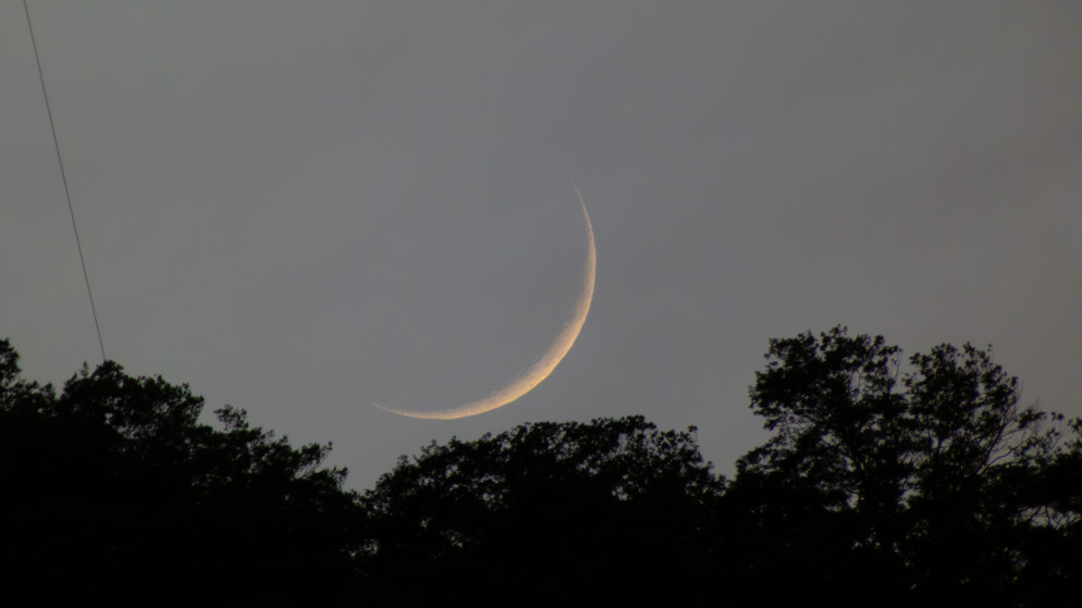 الجمعية الفلكية تحذر من النظر في التلسكوب أو المنظار للبحث عن هلال رمضان الثلاثاء