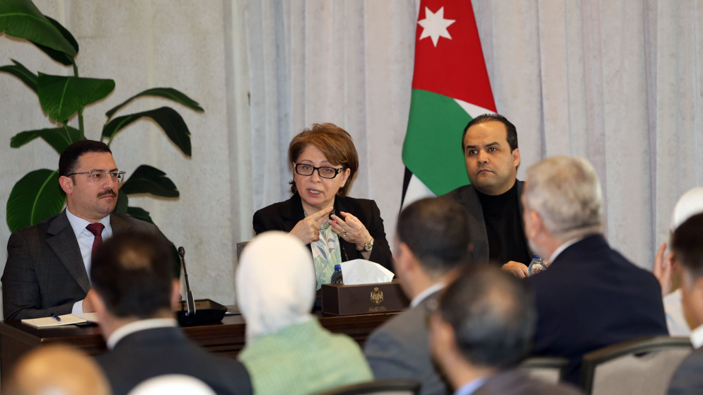 تطوير القطاع العام: سيتم إطلاق المتسوق الخفي في 1000 مدرسة حكومية