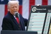 المحكمة العليا توجّه ضربة إلى رسوم الرئيس الأميركي