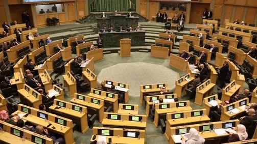 النواب يستكمل مناقشة “عقود التأمين 2025” ويبحث مشروع التربية والتعليم 2026